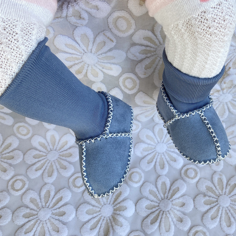 Chaussons doux pour bébé en peluche