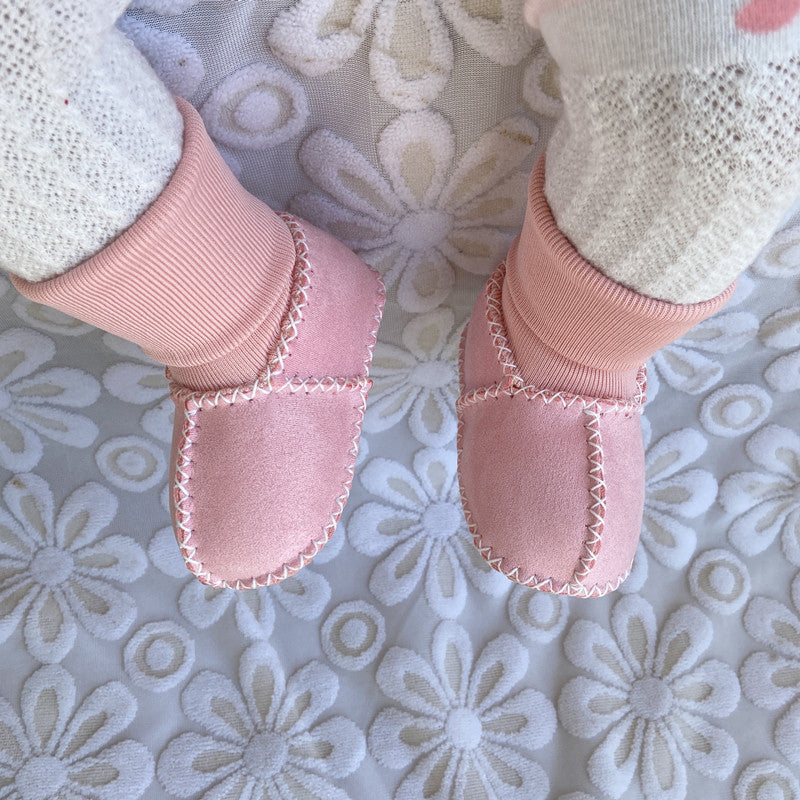 Chaussons doux pour bébé en peluche