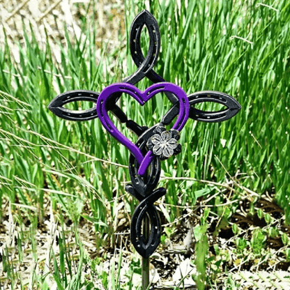 Croix en fer à cheval naturel avec coeur