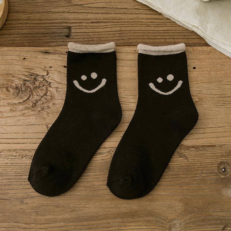 Chaussettes En Coton Mignonnes Avec Des Visages Souriants (5 PCs)